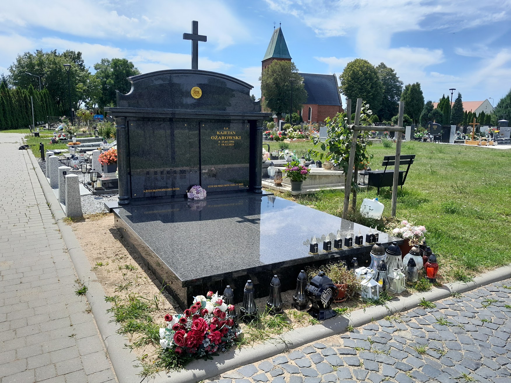 Kajetan Ożarowski 1994 Wisznia Mała - Grobonet - Wyszukiwarka osób pochowanych